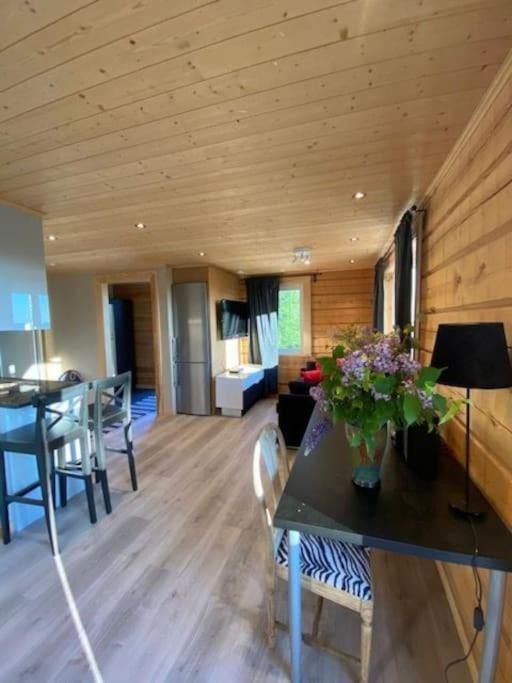 Utsikten -Exklusivt Nybyggt Timmerhus -Plintsberg. تالبيرغ المظهر الخارجي الصورة