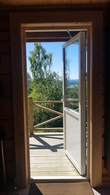 Utsikten -Exklusivt Nybyggt Timmerhus -Plintsberg. تالبيرغ المظهر الخارجي الصورة
